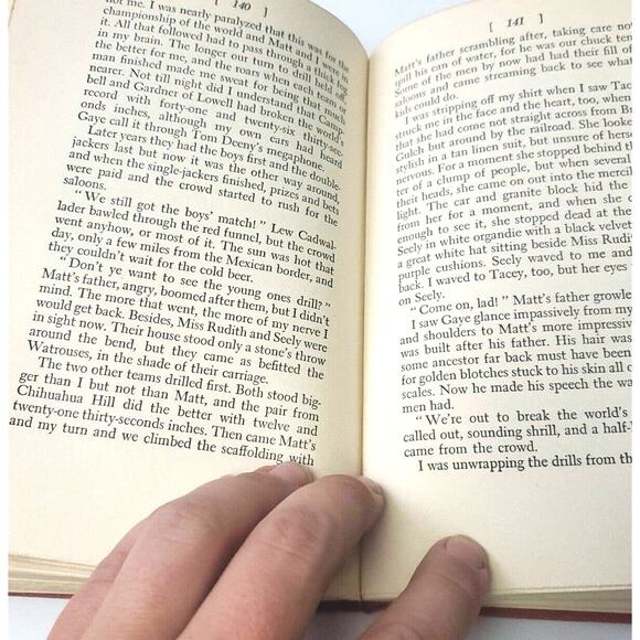 Happy Land, by MacKinlay Kantor & Tracey Cromwell, by Richter 1943 Two Books HC - Picture 12 of 16